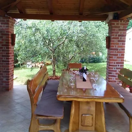 Apartment In With Terrace, Air Conditioning, Wifi, Washing Machine 3362-1 *
