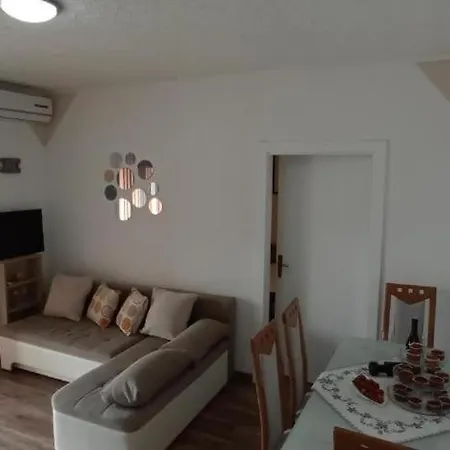 In With Terrace, Air Conditioning, Wifi, Washing Machine 3362-1 Apartment Porec